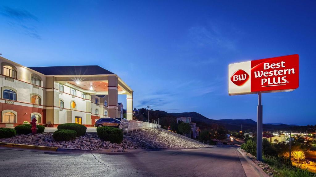 Best Western Plus Ruidoso Inn Main image 1